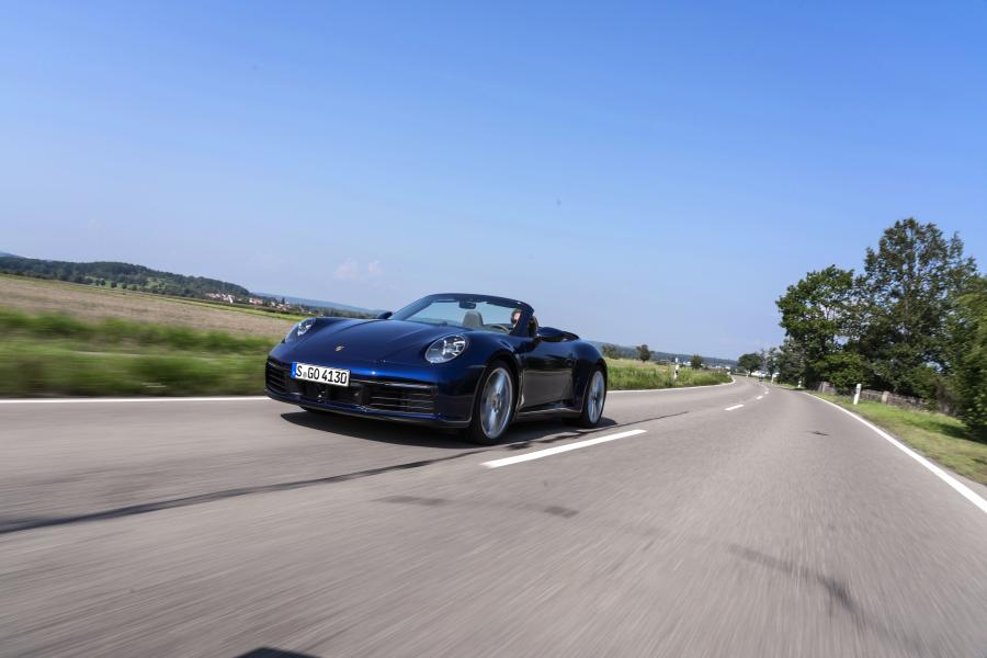  Porsche 911 Carrera Cabriolet (992) 2019 года  (WW) (фото 11 из 62)